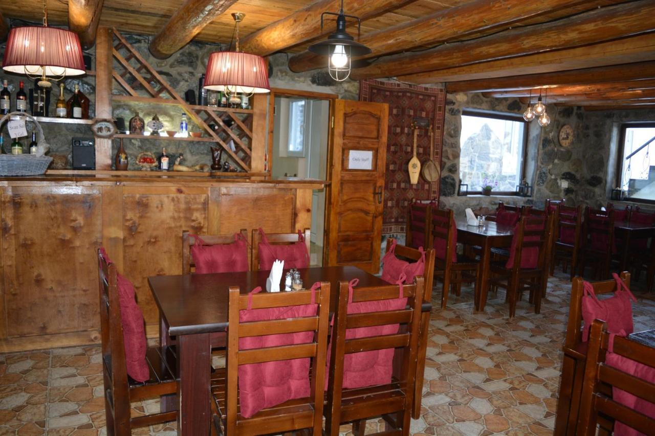 Guesthouse Of Manoni Ratiani Mestia Exterior foto